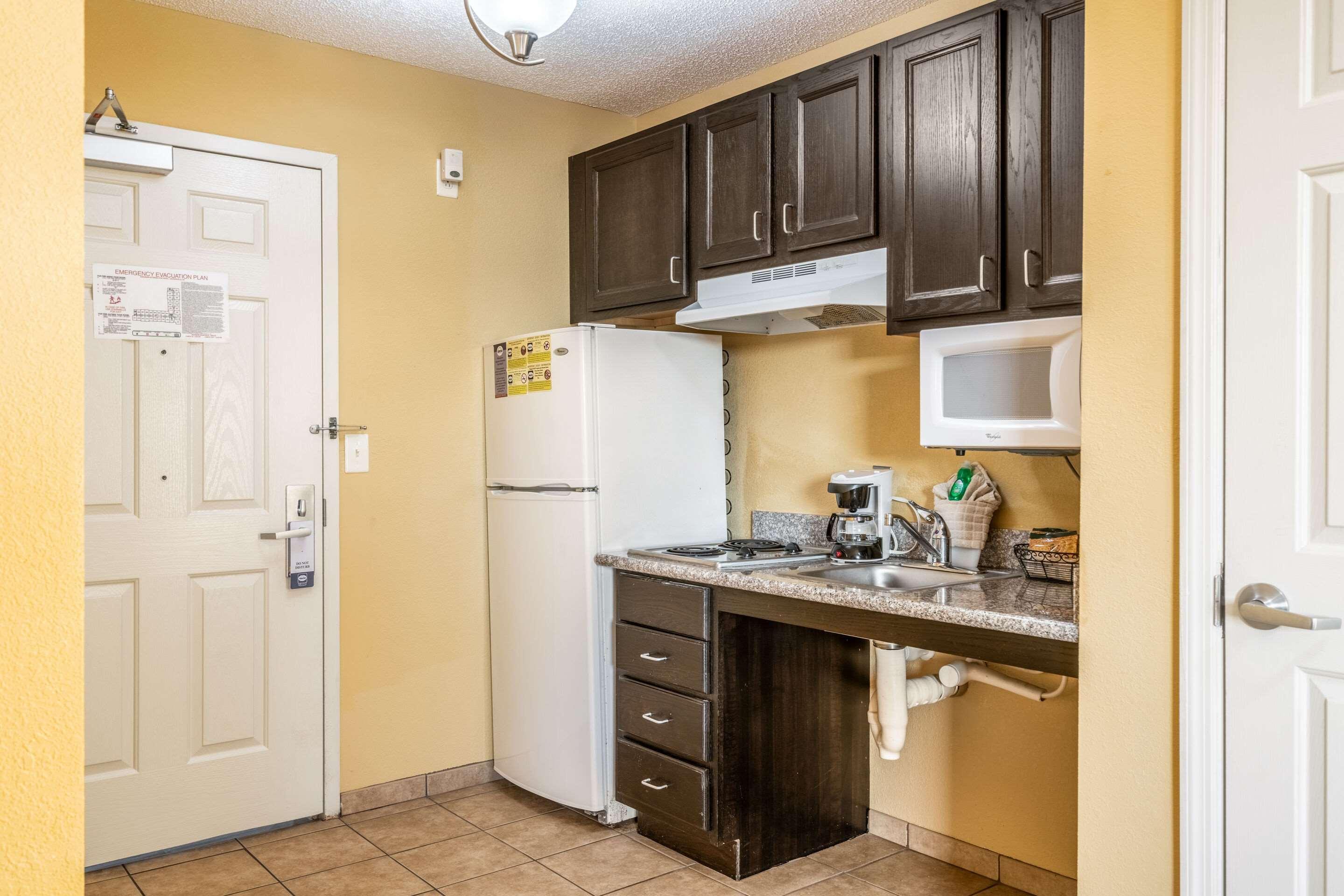Suburban Studios Near Camp Lejeune Jacksonville Zewnętrze zdjęcie