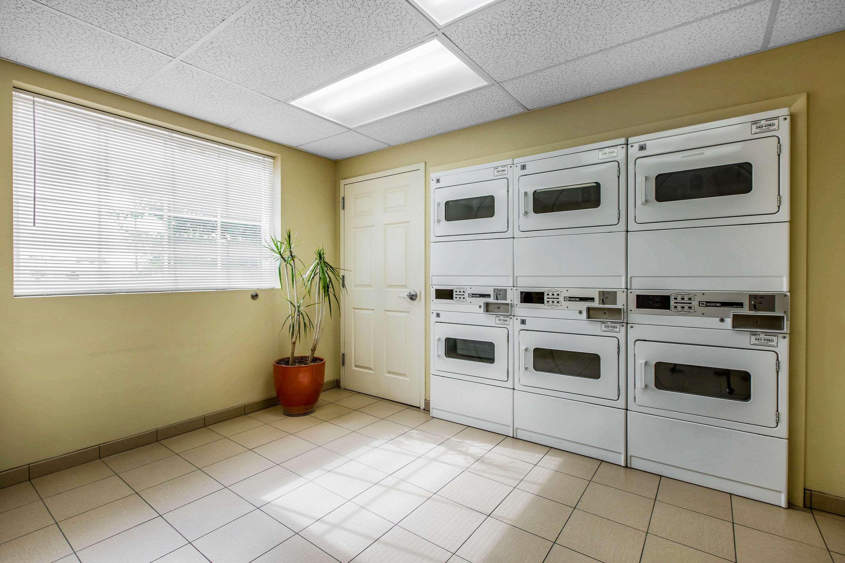 Suburban Studios Near Camp Lejeune Jacksonville Zewnętrze zdjęcie